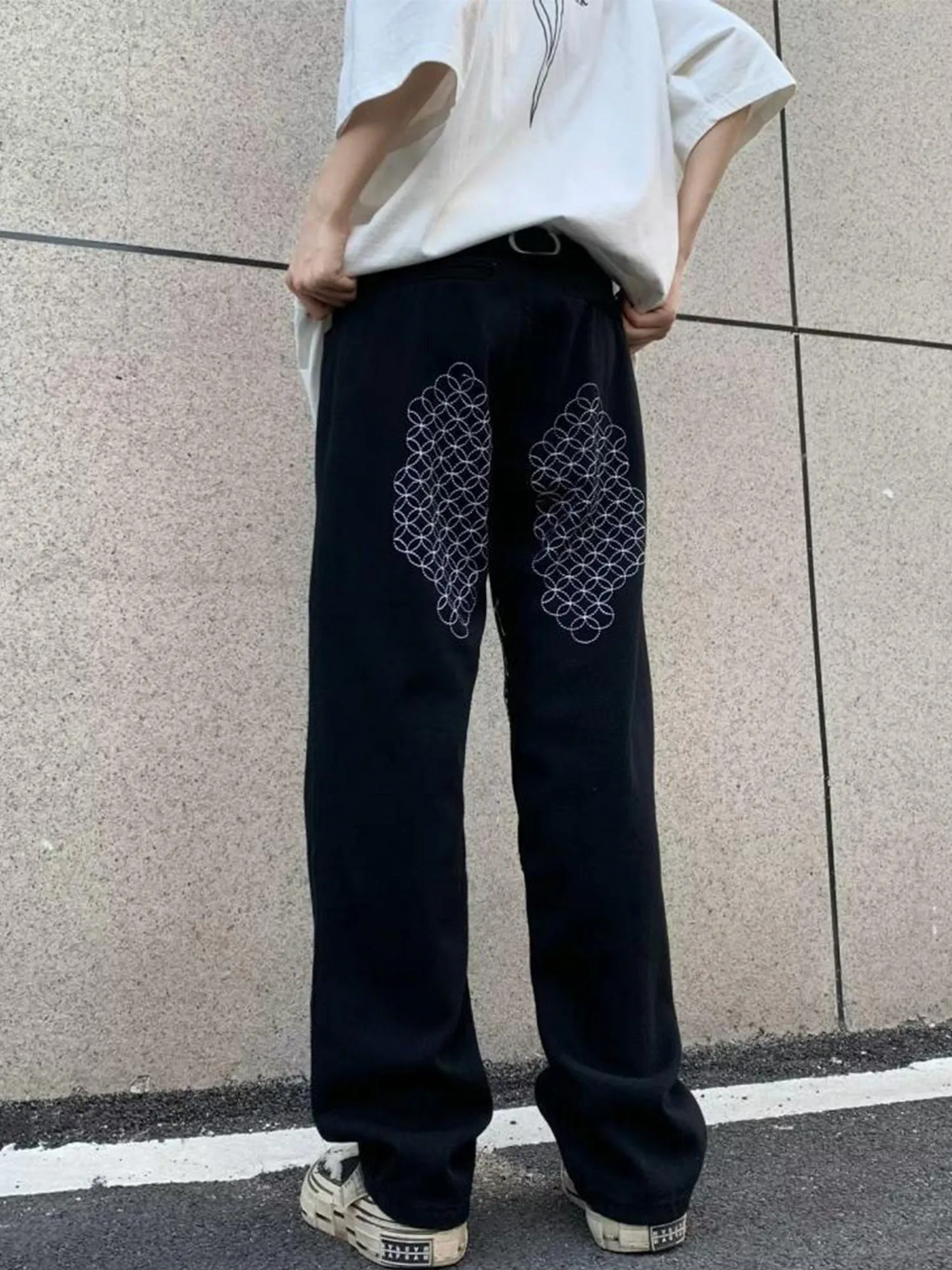 American High Street Embroidered Design Jeans