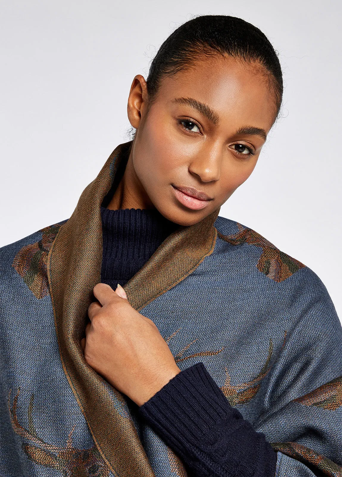 Dubarry Heatherbell Stole - Indigo
