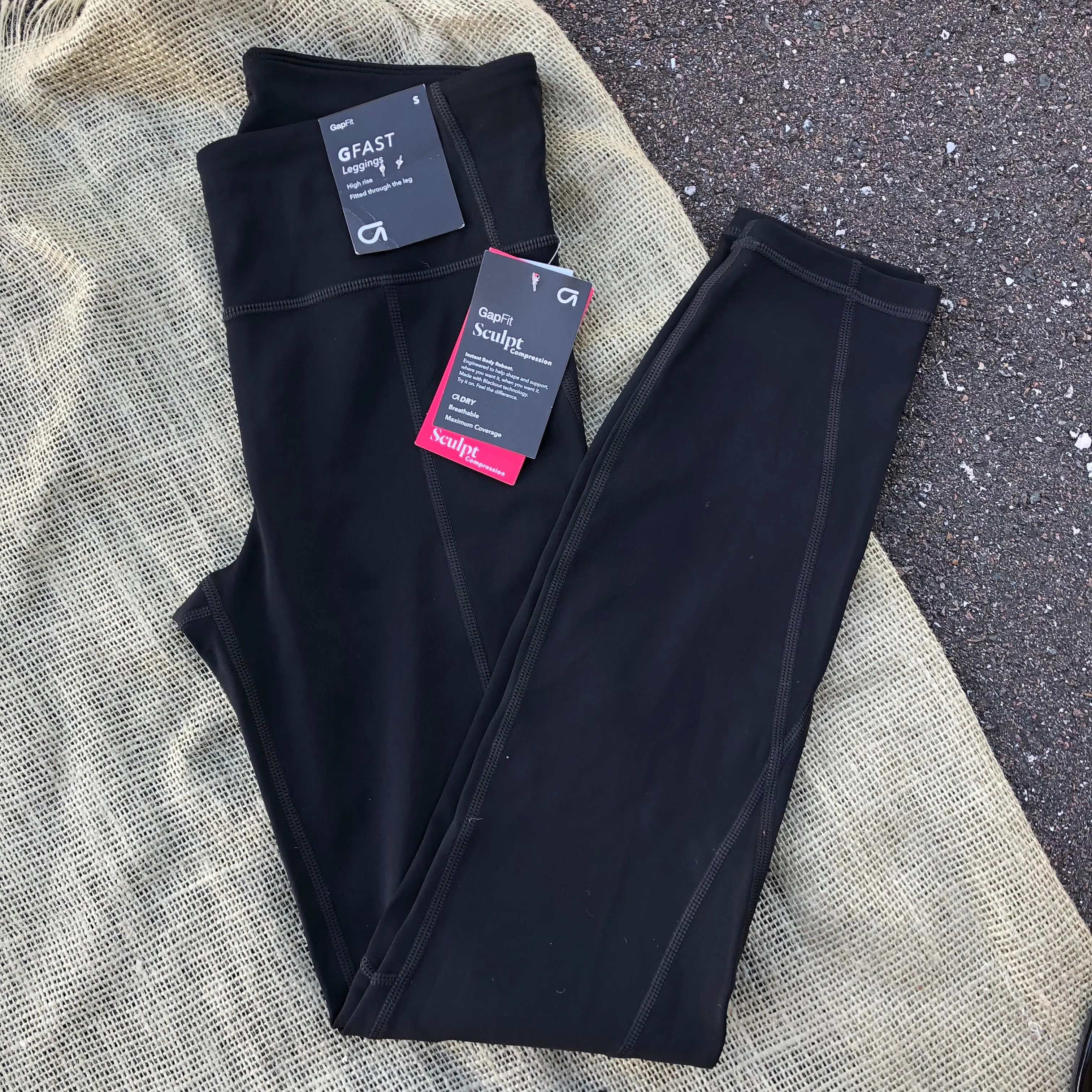 GapFIT Compression Leggings - Small