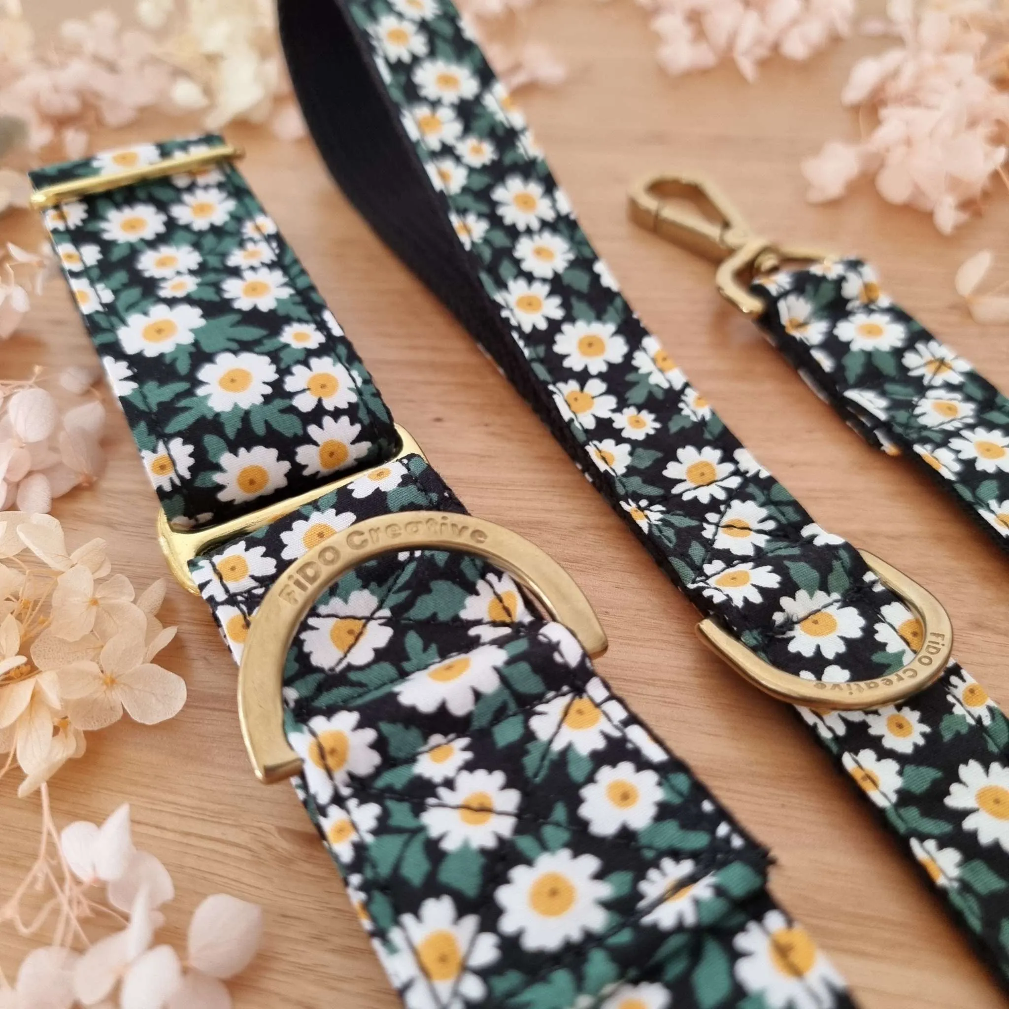 Green Daisy Martingale Collar