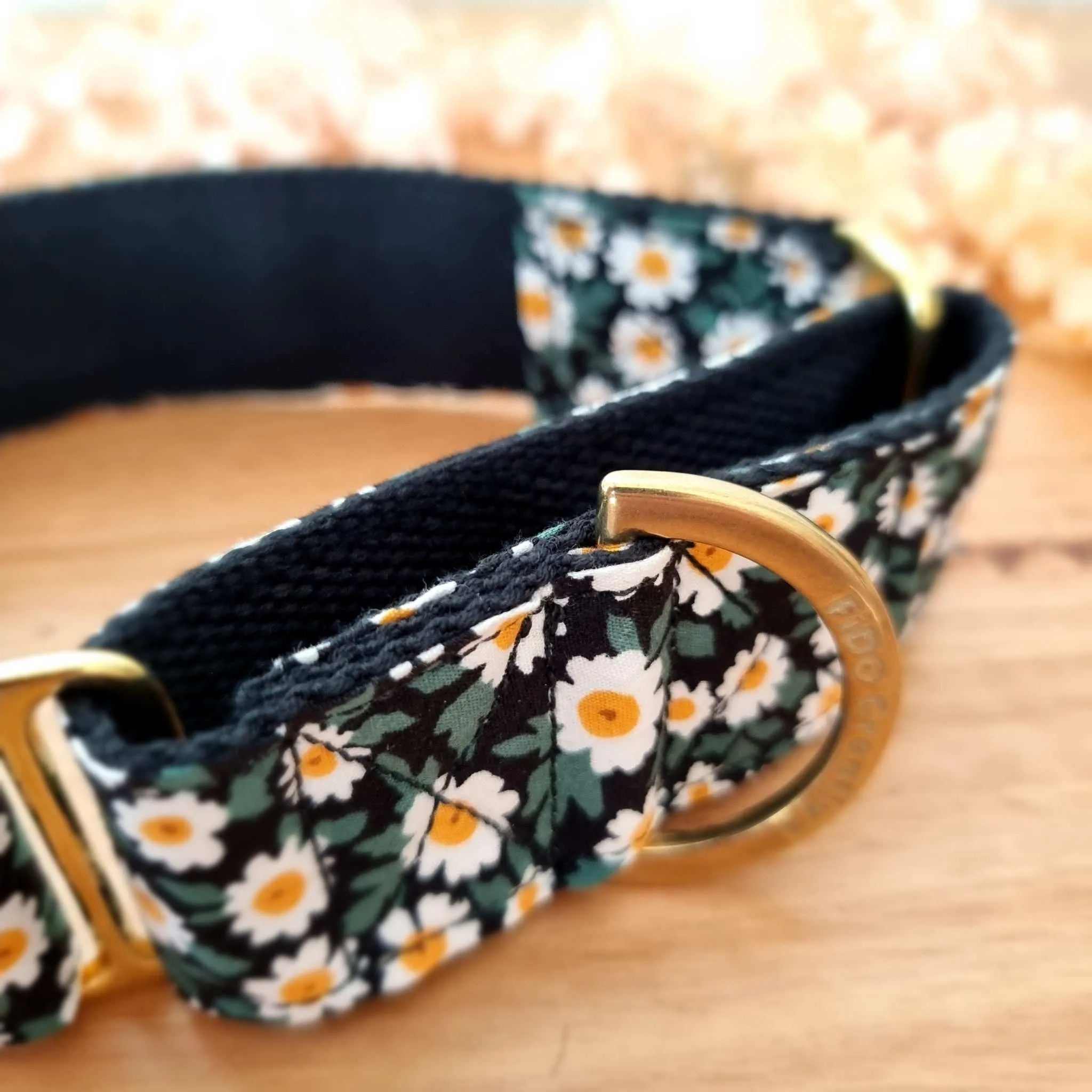 Green Daisy Martingale Collar