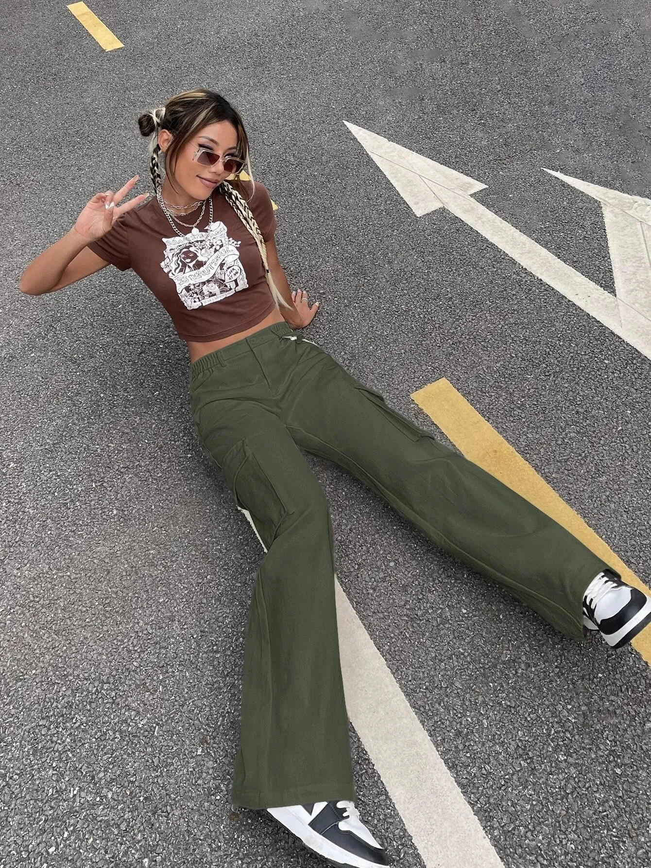High Waisted Cargo Jeans With Flap Pocket