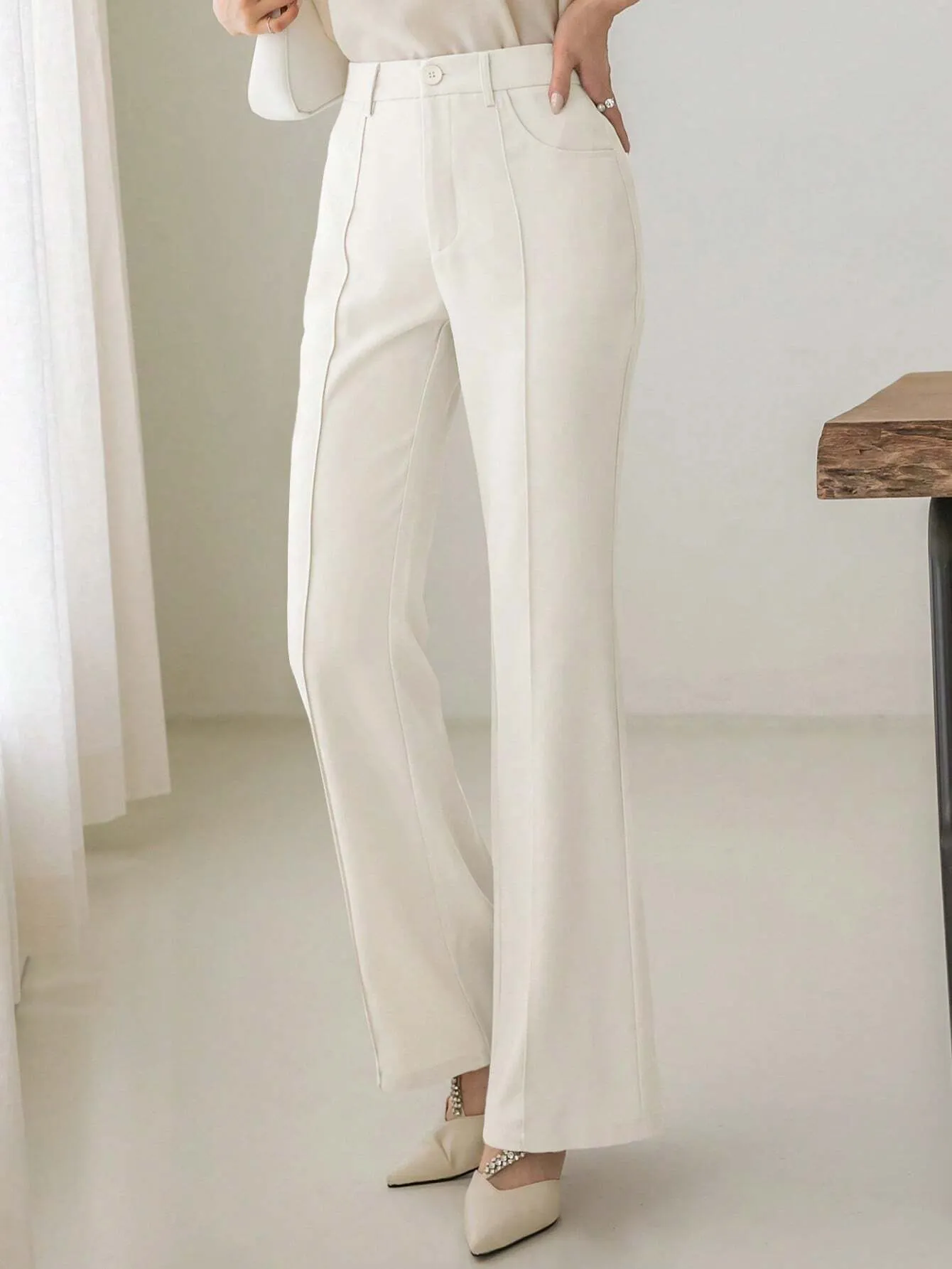 SHEIN DAZY Women Elegant Casual Solid Color Flared Trousers