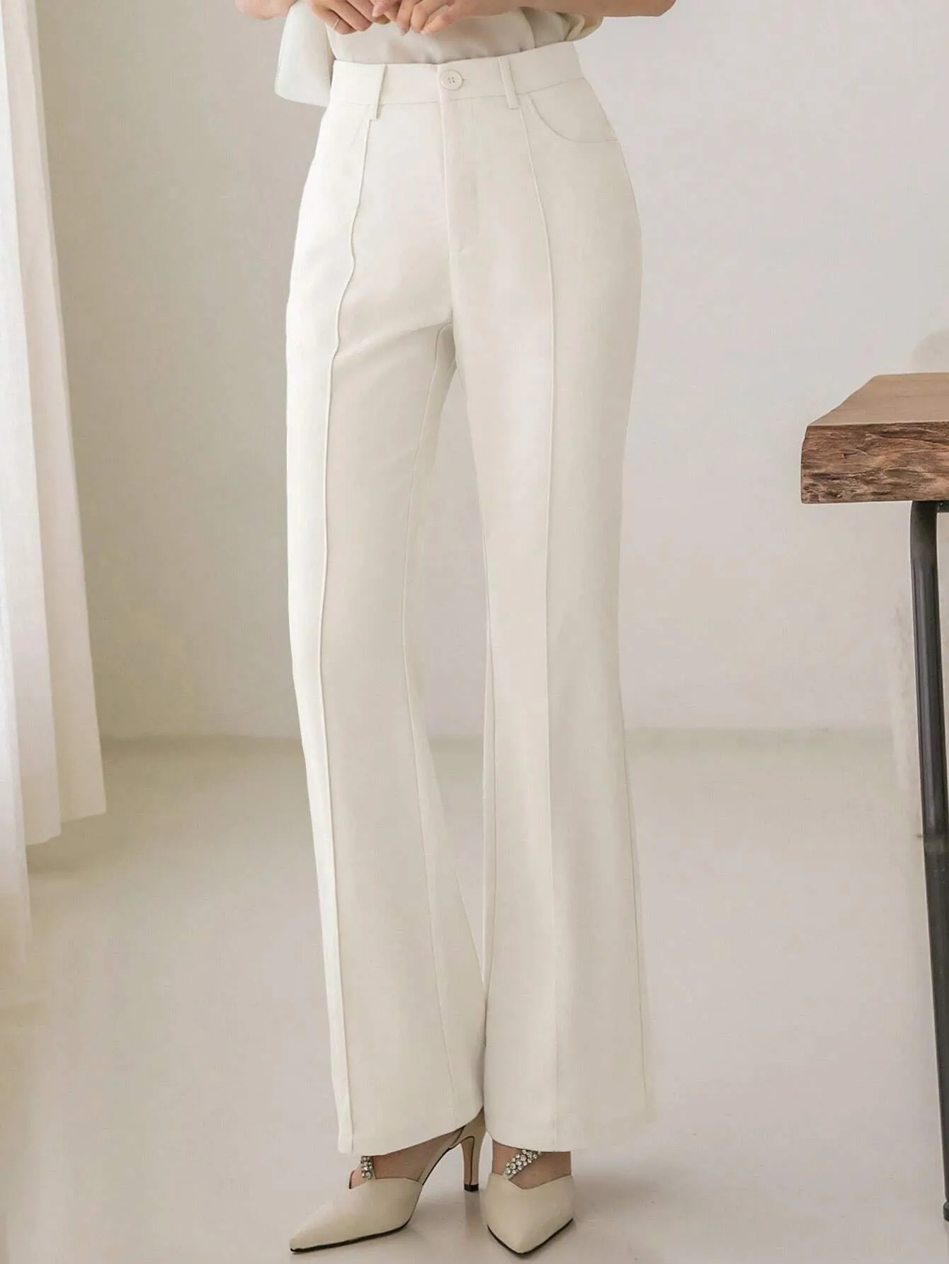 SHEIN DAZY Women Elegant Casual Solid Color Flared Trousers