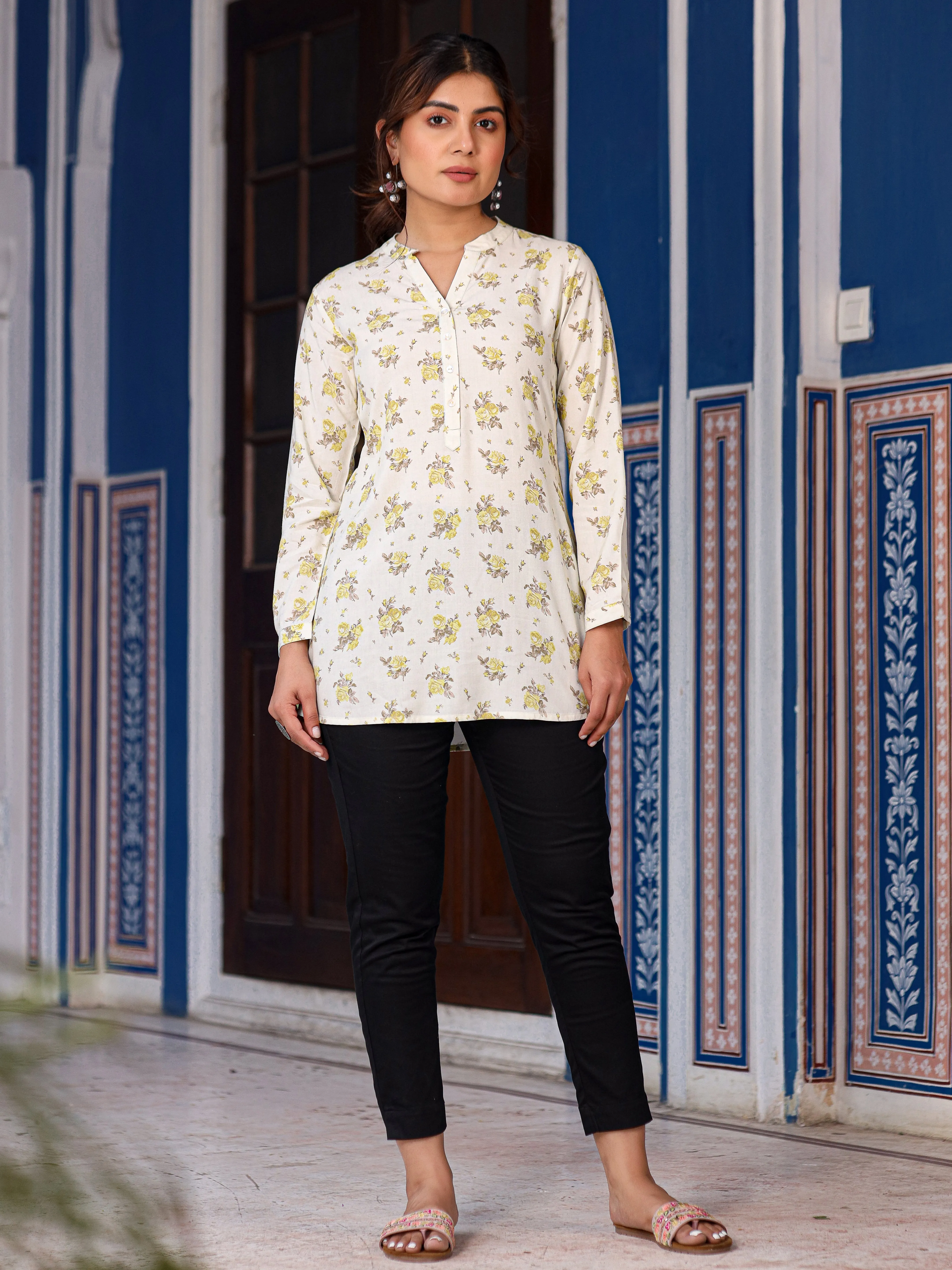 Women's Pista Green Floral Printed Liva Rayon Tunic